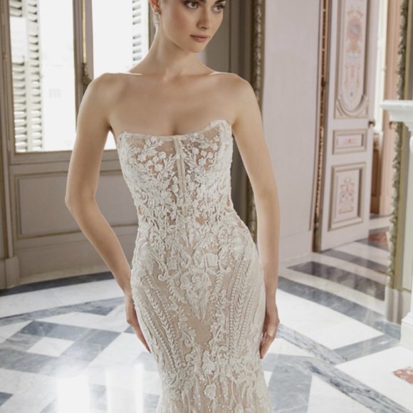 Enzoani Elysee Wedding Gown & Custom Made Overskirt - Picture 2 of 6